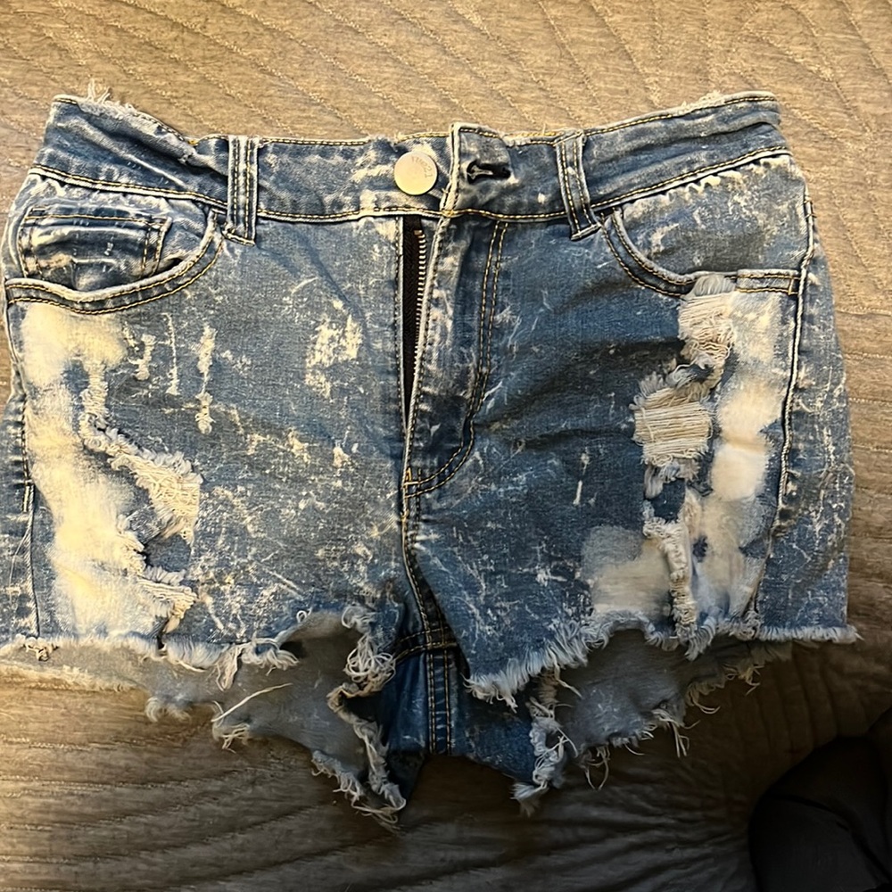 RUE21 jean shorts